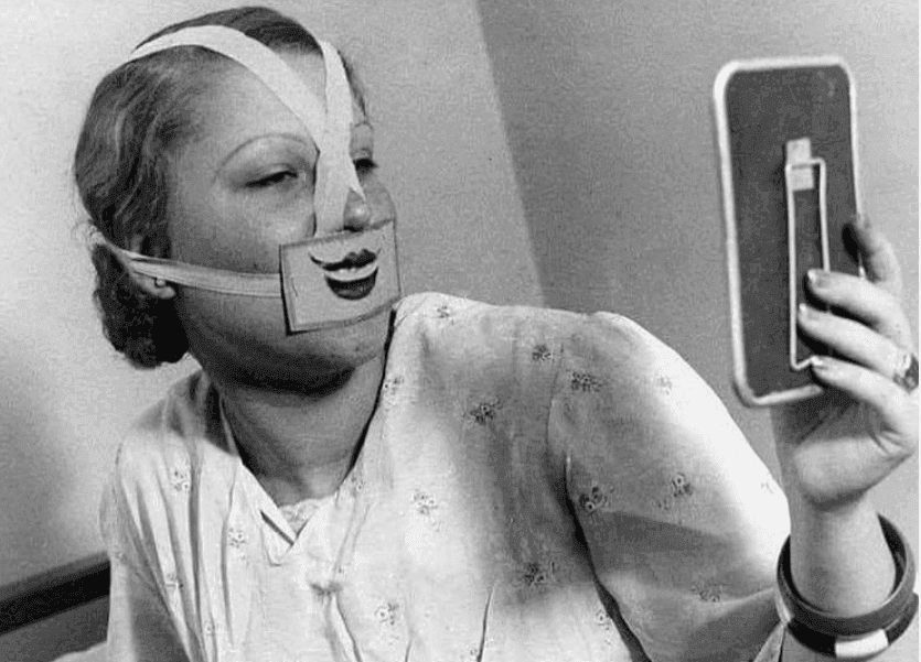 Are Kisses Out of Fashion?