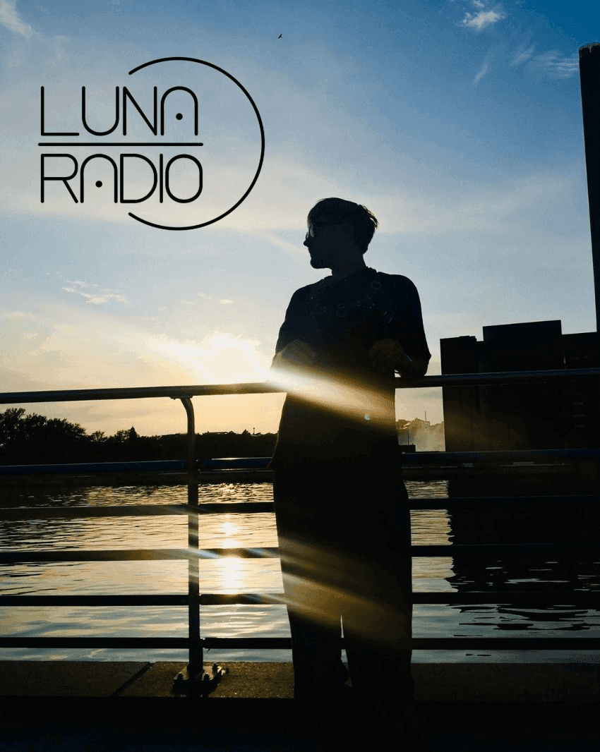 Luna Radio